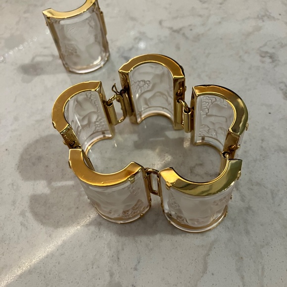 Lalique NYSA Enfant Cherub cuff bracelet - Picture 2 of 7